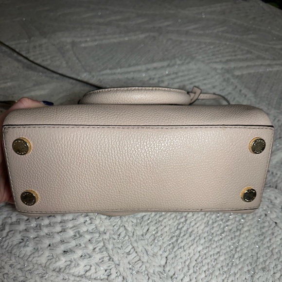 MICHAEL KORS crossbody tote - Picture 10 of 15